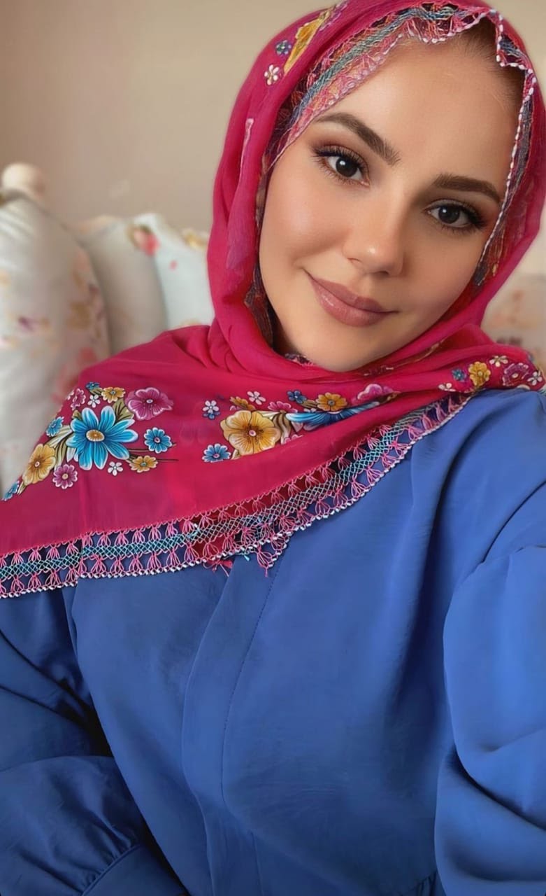 Şemdinli Genç Bayan Escort Berrak